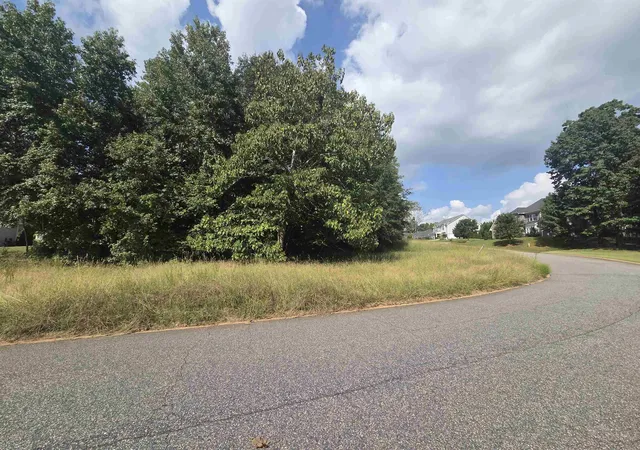 Photo 2 of Sale Pending at 534 Deep Water Ct, Inman, SC 29349 | MLS# SPN342279 | Listing updated on 2026-10-02