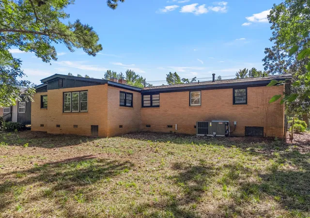 Photo 3 of Single family home for sale at 829 Duncan Byp, Union, SC 29379 | MLS# SPN342284 | Listing updated on 2026-10-01