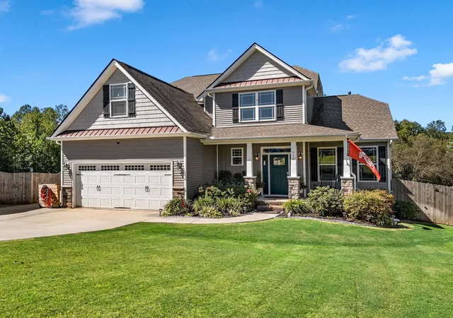 Photo 3 of Single family home for sale at 433 Golden Amber Ln, Greer, SC 29651 | MLS# SPN342296 | Listing updated on 2026-10-01