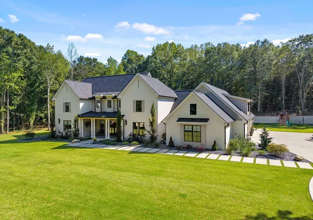 Photo 2 of Single family home for sale at 16 Mcgill Rd, Taylors, SC 29687 | MLS# SPN342305 | Listing updated on 2026-10-14