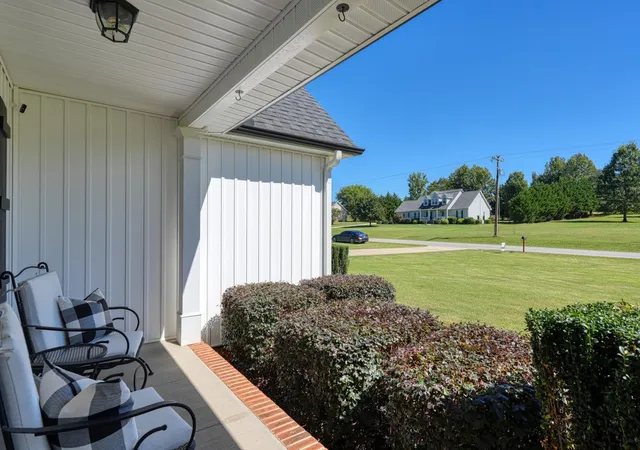Photo 3 of Sale Pending at 1511 S Green River Rd, Gaffney, SC 29341 | MLS# SPN342327 | Listing updated on 2026-10-02