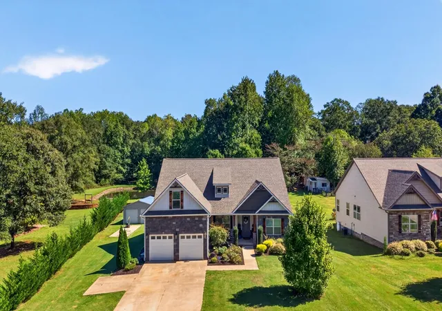 Photo 1 of Single family home for sale at 953 Hanging Rock Rd, Boiling Springs, SC 29316 | MLS# SPN342350 | Listing updated on 2026-10-03