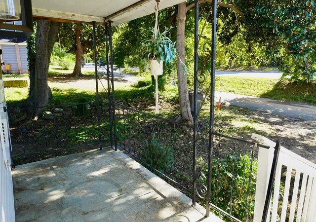 Photo 2 of Single family home for sale at 424 Lonely St, Spartanburg, SC 29303 | MLS# SPN342351 | Listing updated on 2026-10-01