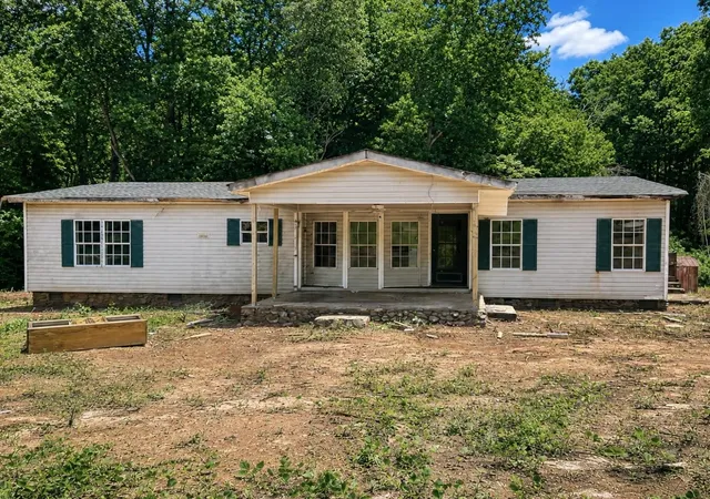 Photo 2 of Manufactured home for sale at 530 Wilkins Frd Rd, Inman, SC 29349 | MLS# SPN342356 | Listing updated on 2026-10-04