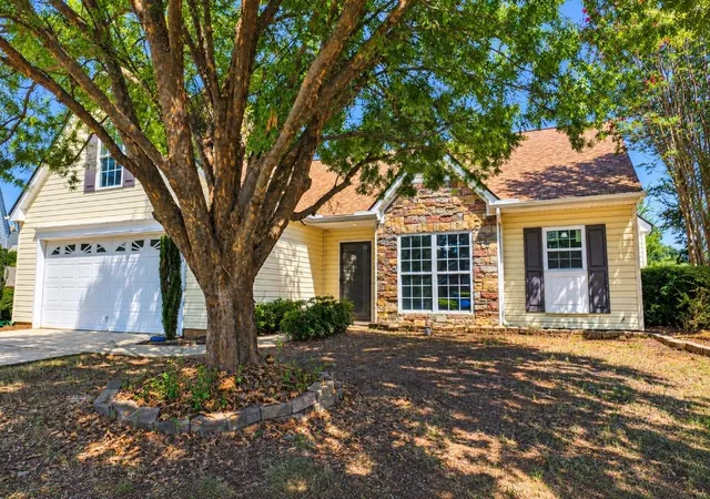 Single family home for sale at 516 Thurston Ct, Woodruff, SC 29388 | MLS# SPN342365