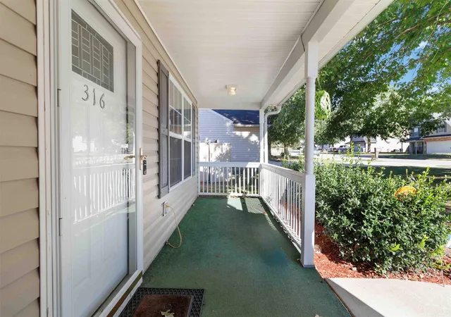 Photo 2 of Single family home for sale at 316 Carnahan Dr, Spartanburg, SC 29306 | MLS# SPN342382 | Listing updated on 2026-10-03
