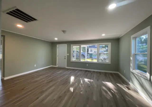 Photo 3 of Single family home for sale at 111 Gaffney Ave, Gaffney, SC 29341 | MLS# SPN342383 | Listing updated on 2026-10-20