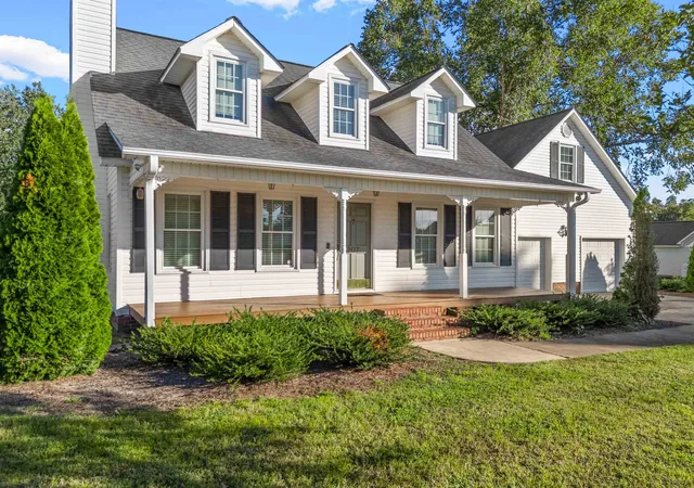 Photo 3 of Single family home for sale at 207 SW Fieldsedge Dr, Moore, SC 29369 | MLS# SPN342387 | Listing updated on 2026-10-03