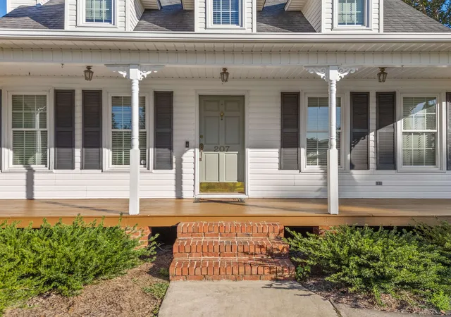 Photo 4 of Single family home for sale at 207 SW Fieldsedge Dr, Moore, SC 29369 | MLS# SPN342387 | Listing updated on 2026-10-03