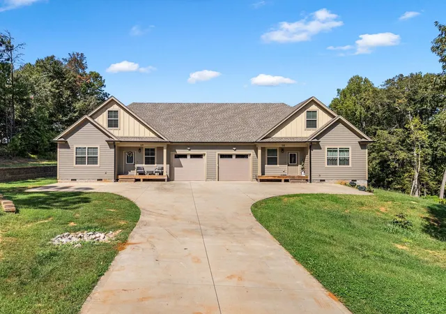 Photo 2 of Multi family home for sale at 129 Victoria Dr, Inman, SC 29349 | MLS# SPN342389 | Listing updated on 2026-10-03