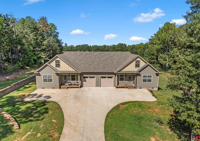 Photo 3 of Multi family home for sale at 129 Victoria Dr, Inman, SC 29349 | MLS# SPN342389 | Listing updated on 2026-10-03