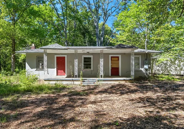 Photo 2 of Single family home for sale at 214 2nd Street, Greenville, SC 29605 | MLS# SPN342405 | Listing updated on 2026-10-03