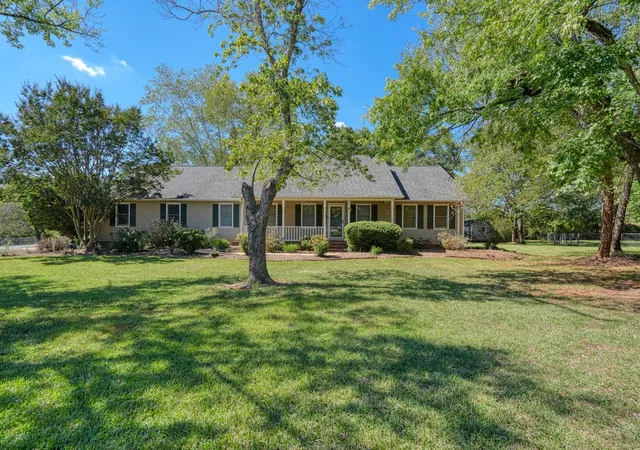 Photo 1 of Single family home for sale at 404 Cresthaven Dr, Boiling Springs, SC 29316 | MLS# SPN342406 | Listing updated on 2026-10-03