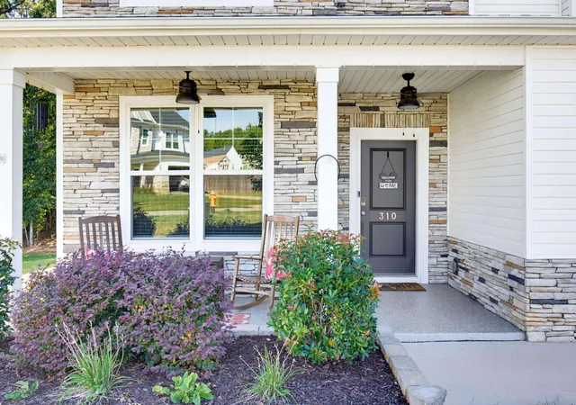 Photo 4 of Single family home for sale at 310 Wildbay Ct, Greenville, SC 29607 | MLS# SPN342407 | Listing updated on 2026-10-03