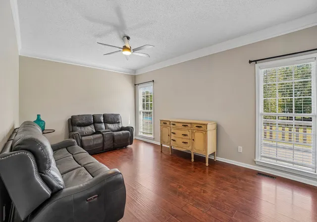 Photo 4 of Single family home for sale at 287 Hunters Pointe Dr, Spartanburg, SC 29303 | MLS# SPN342413 | Listing updated on 2026-10-03