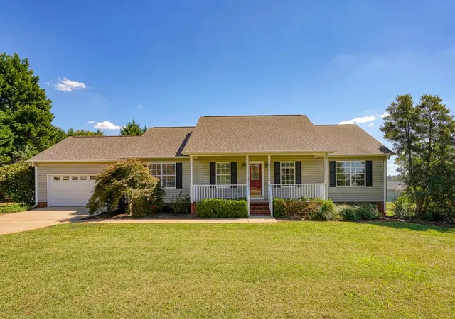 Single family home for sale at 424 Bollweevil Way, Wellford, SC 29385 | MLS# SPN342415 | Listing updated on 2026-10-01
