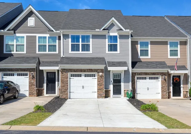 Photo 1 of Townhouse for sale at 331 Weststone Walk, Spartanburg, SC 29301 | MLS# SPN342428 | Listing updated on 2026-10-04