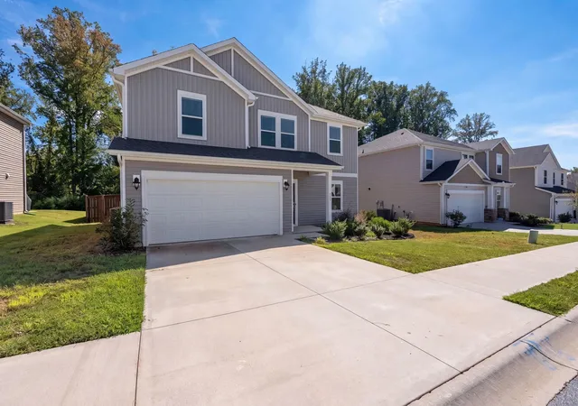 Photo 2 of Single family home for sale at 109 Mainsail Way, Spartanburg, SC 29306 | MLS# SPN342429 | Listing updated on 2026-10-04