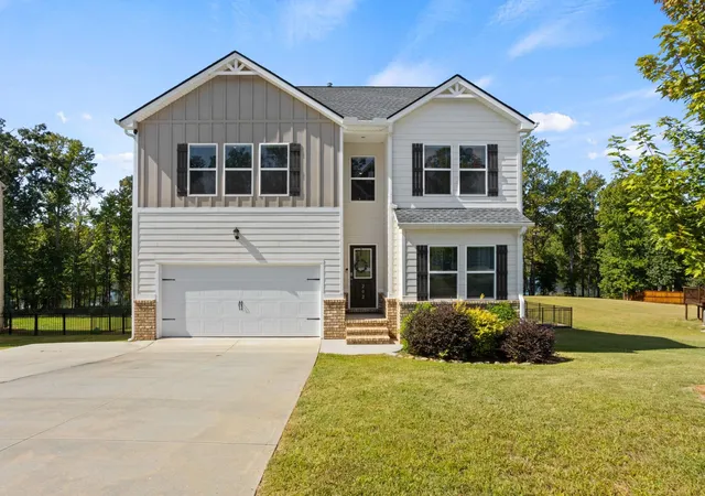 Photo 1 of Single family home for sale at 202 Rushing Waters Dr, Inman, SC 29349 | MLS# SPN342431 | Listing updated on 2026-10-04