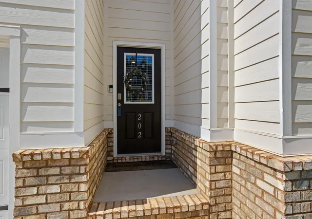 Photo 2 of Single family home for sale at 202 Rushing Waters Dr, Inman, SC 29349 | MLS# SPN342431 | Listing updated on 2026-10-04