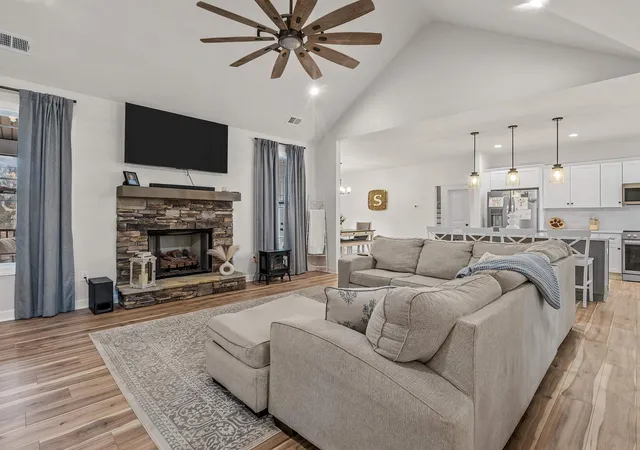 Photo 4 of Single family home for sale at 459 Gramling School Rd, Inman, SC 29349 | MLS# SPN342434 | Listing updated on 2026-10-04