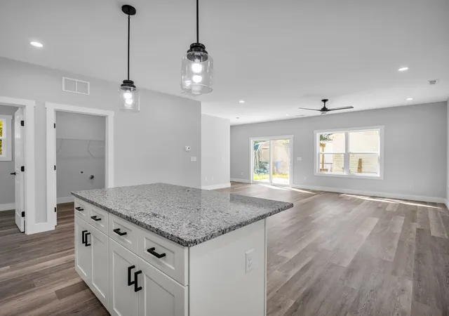 Photo 3 of Single family home for sale at 304 Oakland Ave, Gaffney, SC 29341 | MLS# SPN342437 | Listing updated on 2026-10-04