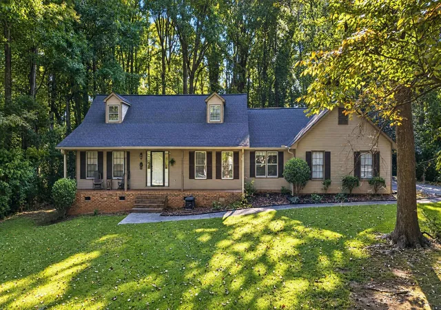 Photo 1 of Sale Pending at 160 Chestnut Lake Dr, Inman, SC 29349 | MLS# SPN342440 | Listing updated on 2026-10-08