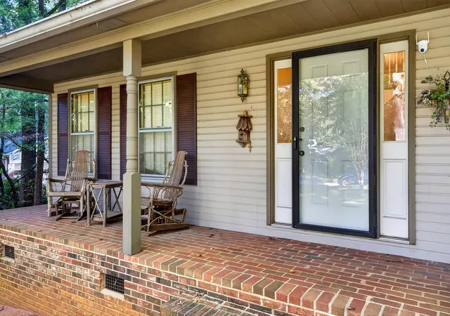 Photo 2 of Sale Pending at 160 Chestnut Lake Dr, Inman, SC 29349 | MLS# SPN342440 | Listing updated on 2026-10-08
