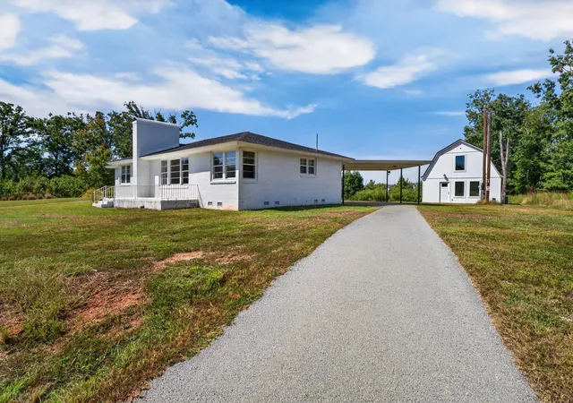 Single family home for sale at 1586 Skylyn Dr, Spartanburg, SC 29307 | MLS# SPN342441
