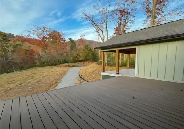 Photo 2 of Single family home for sale at 864 Matho Tr, Lake Lure, NC 28746 | MLS# SPN342447 | Listing updated on 2026-10-04