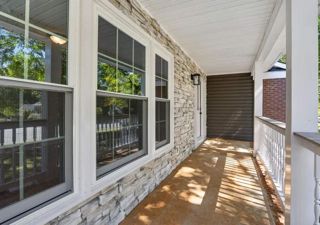 Photo 4 of Single family home for sale at 108 Barclay Downs Dr, Spartanburg, SC 29301 | MLS# SPN342452 | Listing updated on 2026-10-04