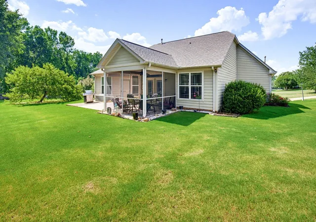 Photo 3 of Single family home for sale at 120 Hubbard Ln, Greer, SC 29651 | MLS# SPN342461 | Listing updated on 2026-10-04