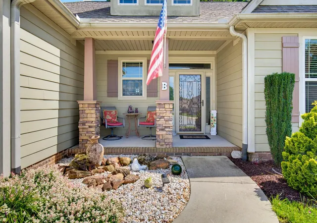 Photo 4 of Single family home for sale at 120 Hubbard Ln, Greer, SC 29651 | MLS# SPN342461 | Listing updated on 2026-10-04