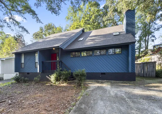 Photo 1 of Single family home for sale at 1404 Winding Way, Taylors, SC 29687 | MLS# SPN342463 | Listing updated on 2026-10-05
