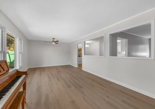 Photo 3 of Single family home for sale at 355 Ferndale Dr, Boiling Springs, SC 29316 | MLS# SPN342466 | Listing updated on 2026-10-05