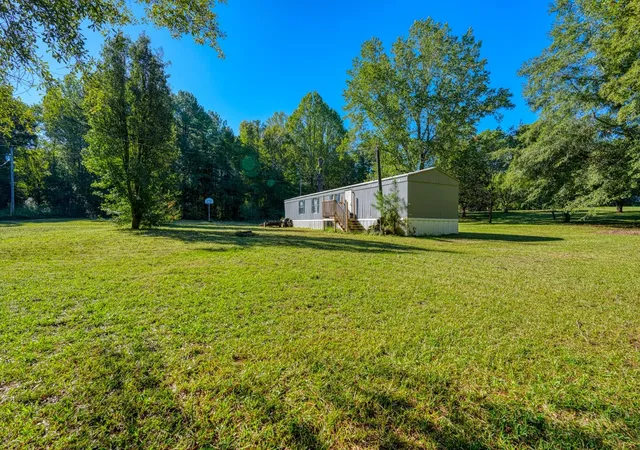 Photo 3 of Manufactured home for sale at 8485 Cross Anchor Rd, Enoree, SC 29335 | MLS# SPN342490 | Listing updated on 2026-10-07