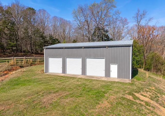 Photo 3 of Sale Pending at 880 Evins Rd, Pauline, SC 29374 | MLS# SPN342499 | Listing updated on 2026-10-09