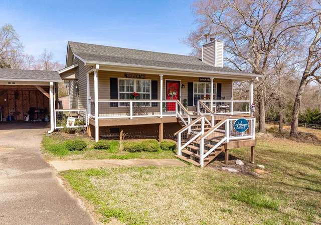 Photo 4 of Sale Pending at 880 Evins Rd, Pauline, SC 29374 | MLS# SPN342499 | Listing updated on 2026-10-09