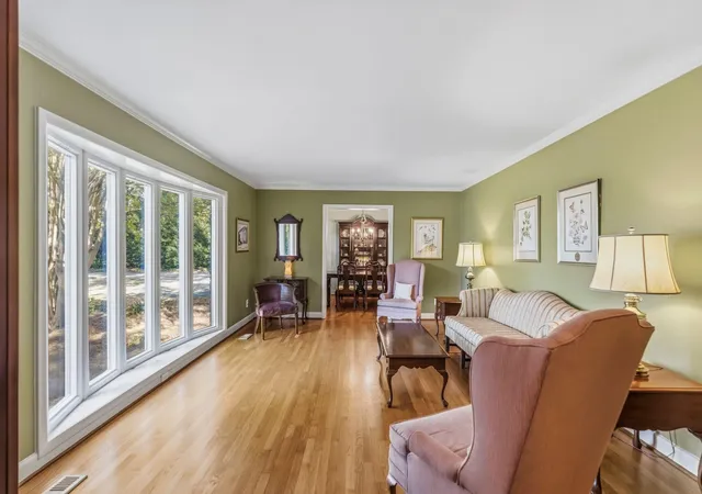 Photo 3 of Single family home for sale at 233 Pineville Rd, Spartanburg, SC 29307 | MLS# SPN342500 | Listing updated on 2026-10-05