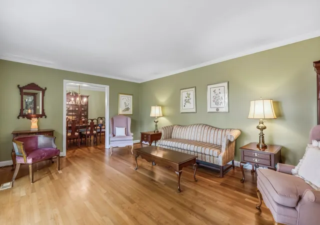 Photo 4 of Single family home for sale at 233 Pineville Rd, Spartanburg, SC 29307 | MLS# SPN342500 | Listing updated on 2026-10-05