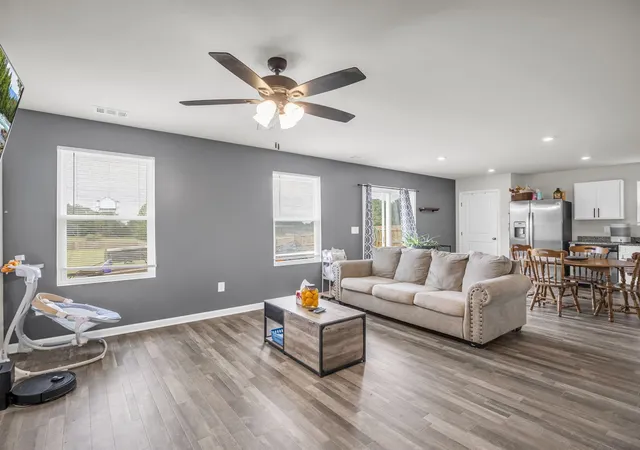 Photo 3 of Single family home for sale at 113 Field Crst Ln, Gaffney, SC 29341 | MLS# SPN342507 | Listing updated on 2026-10-05