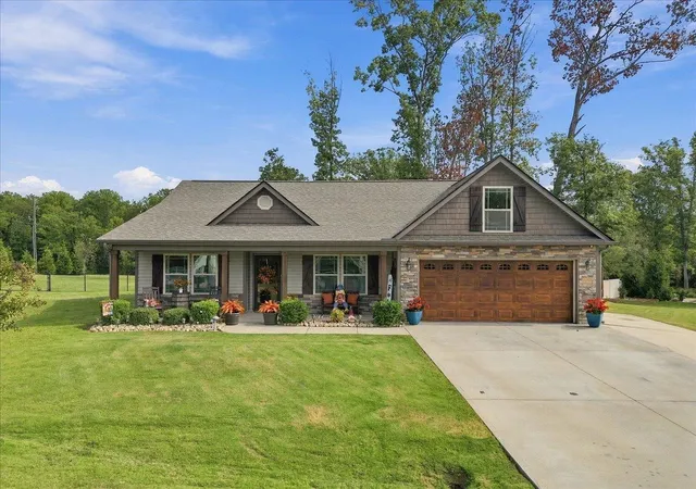 Photo 1 of Single family home for sale at 229 Bertha Burns Rd, Inman, SC 29349 | MLS# SPN342508 | Listing updated on 2026-10-05