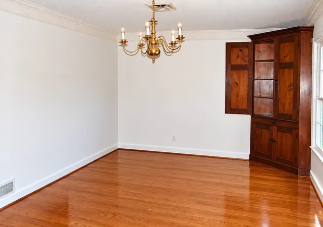 Photo 3 of Single family home for sale at 2068 Washington Rd, Spartanburg, SC 29302 | MLS# SPN342514 | Listing updated on 2026-10-08