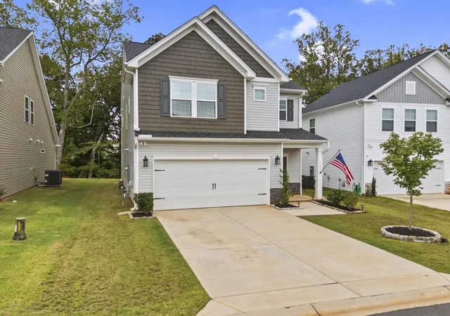Photo 2 of Single family home for sale at 1157 Forestbrook Ln, Spartanburg, SC 29303 | MLS# SPN342516 | Listing updated on 2026-10-06