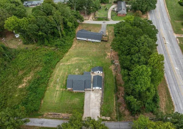 Photo 44 of Single family home for sale at 2001 Glennwood Hills Dr, Spartanburg, SC 29307 | MLS# SPN342517 | Listing updated on 2026-10-07