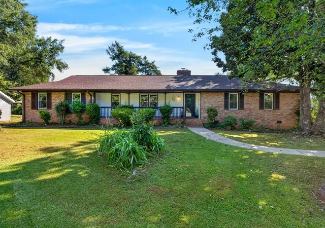 Photo 1 of Single family home for sale at 104 Lakecrest Dr, Greer, SC 29651 | MLS# SPN342522 | Listing updated on 2026-10-09