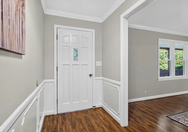 Photo 3 of Single family home for sale at 104 Lakecrest Dr, Greer, SC 29651 | MLS# SPN342522 | Listing updated on 2026-10-09