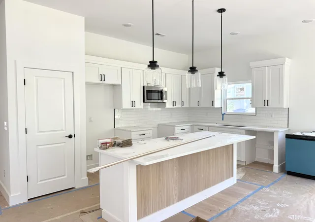 Photo 3 of Single family home for sale at 735 Beaumont Ave, Spartanburg, SC 29303 | MLS# SPN342524 | Listing updated on 2026-10-08
