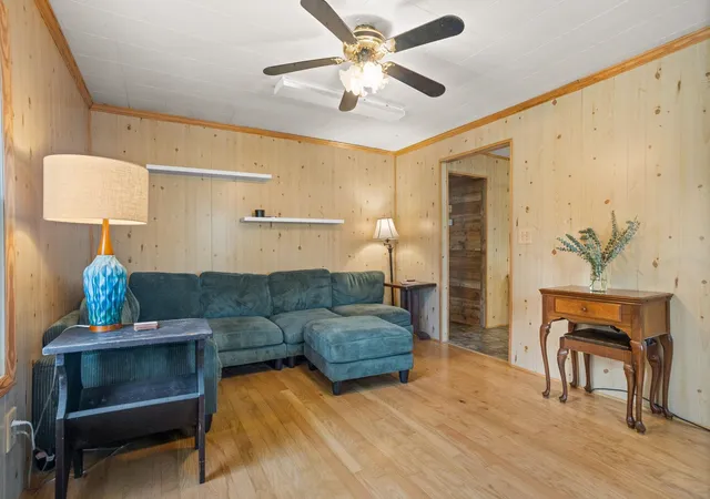 Photo 3 of Single family home for sale at 10 Hollywood St, Inman, SC 29349 | MLS# SPN342525 | Listing updated on 2026-10-08