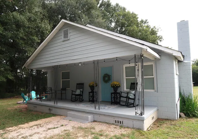 Photo 2 of Single family home for sale at 110 Jasper St, Cowpens, SC 29330 | MLS# SPN342532 | Listing updated on 2026-10-08